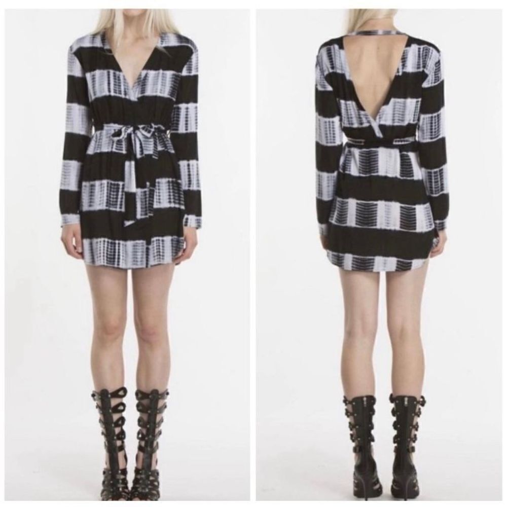 Line & Dot Revolve black & white Shibori NWT S wrap dress